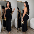Vestido largo negro halter con drapeado frontal y espalda descubierta, visto de frente y de espalda